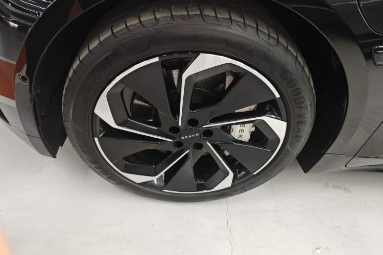 Used Zeekr 001 2023 WE Edition 100 kWh