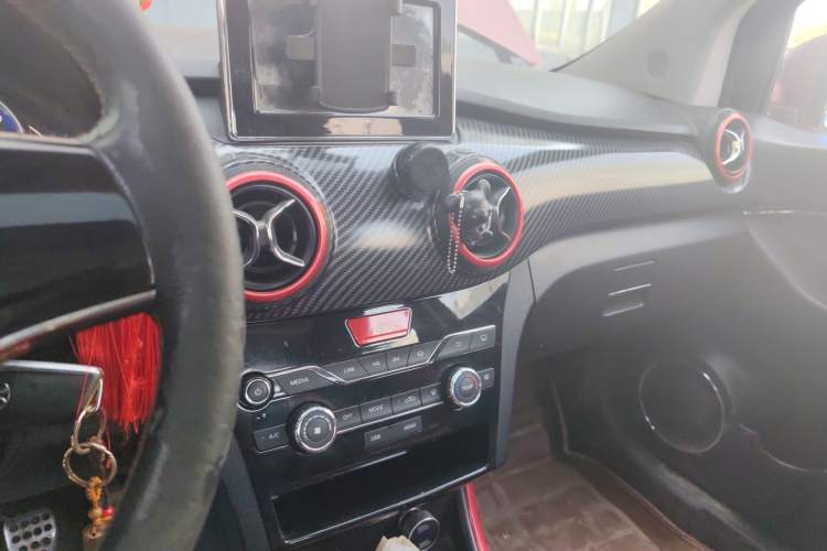 Used BAIC Senova X25 2015 1.5L Manual Elite Edition