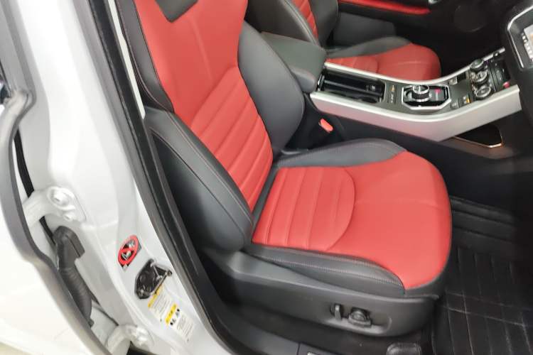 Used Land Rover Range Evoque 2017 2.0T HSE DYNAMIC All-Wheel Drive Edition
