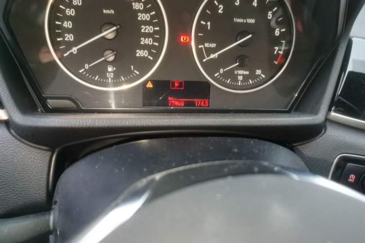 Used BMW X1 2016 sDrive18Li Luxury Model Odometer Close Up