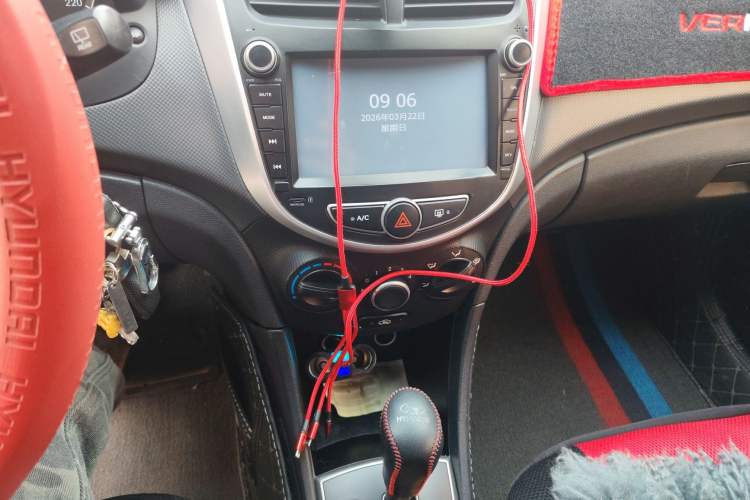 Used Hyundai Verna Ray 2014 1.4L Automatic GLX Audio And AC Panel