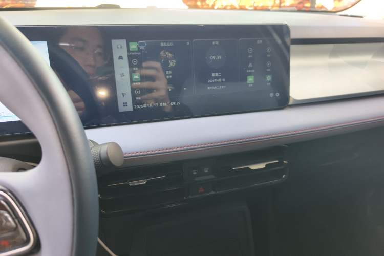 Used Geometry E Firefly 2022 401KM Lightning Tiger 4-Seater Audio And AC Panel