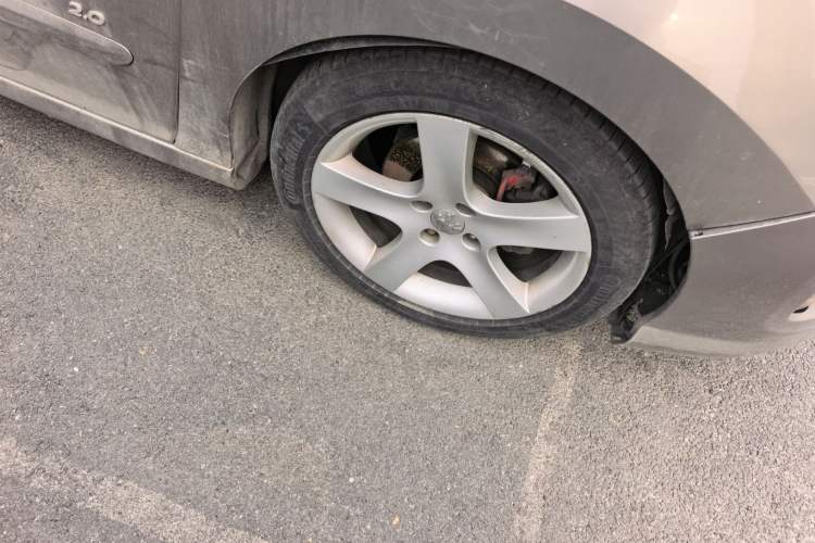 Used Peugeot 408 2011 2.0L Manual Comfort Edition
