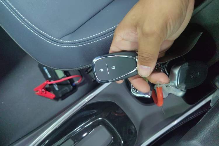 Used Chevrolet Trax 2021 325T Automatic Fun Edition China VI Standard
