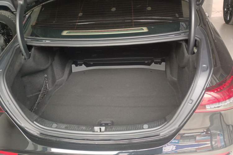 Used Mercedes-Benz E-Class 2021 Restyled E 300 L Luxury Edition
