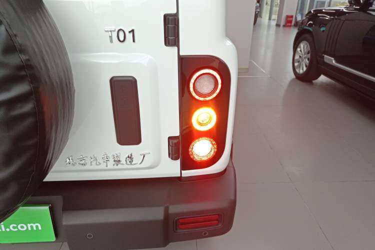 Used 212 T01 2024 2.0T Mechanic
