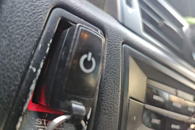 Used Roewe 550 2012 550S 1.8L Automatic Start Prestige Edition
