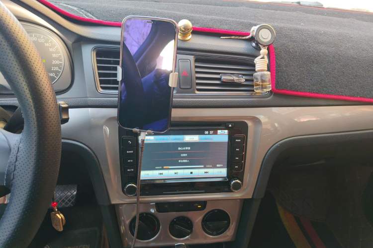 Used Volkswagen Lavida 2013 Revised Classic 1.6L Automatic Fashion Edition