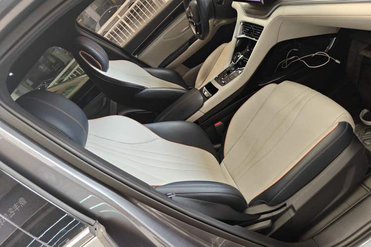 Used BYD Song PLUS New Energy 2021 DM-i 110KM Flagship Model Right Front Seat