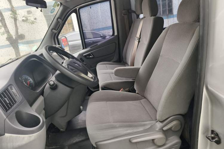 Used Foton Toano 2017 2.5T Restyled E Commercial Version Short Wheelbase 4J25TC3
