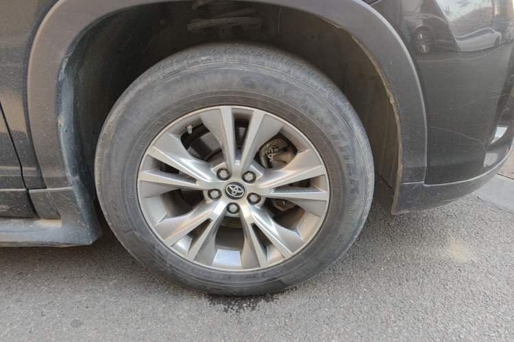 Used Toyota Highlander 2018 2.0T Four-Wheel Drive Elite Edition 7 Seats China V Standard
