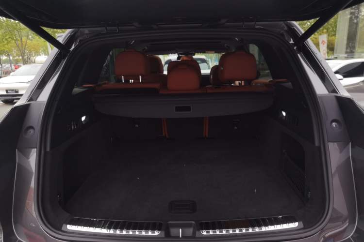 Used Li Auto L7 2025 Max Smart Refresh Edition Trunk