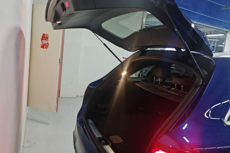 Used Mercedes-Benz GLC 2020 GLC 260 L 4MATIC Luxury Model Trunk