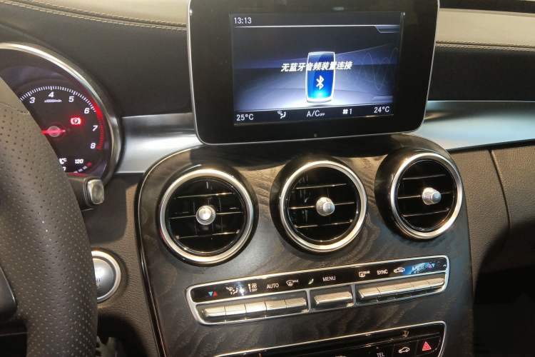 Used Mercedes-Benz C-Class 2018 C 200 L Sport Edition Audio And AC Panel