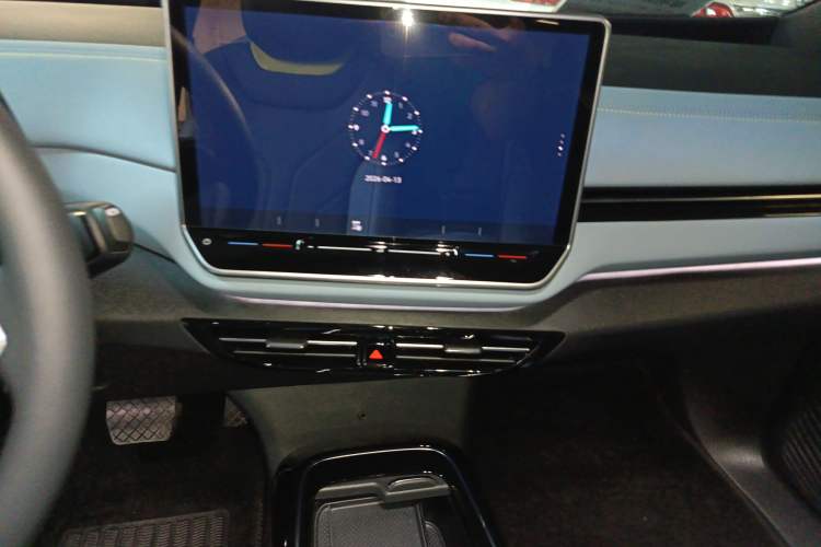 Used Volkswagen ID.4 X 2025 Revised Version Smart Edition Outstanding Grade Audio And AC Panel