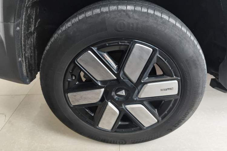 Used Deepal G318 2024 Four-Wheel-Drive Air Suspension Model Exterior 5