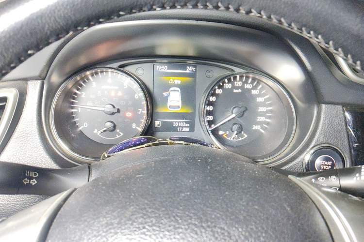 Used Nissan Qashqai 2017 2.0L CVT Luxury Edition China V Standard Instrument Cluster