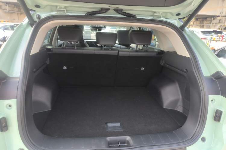 Used Dongfeng Aeolus Huge 2022 Mach Dual-Motor 1.5T MHD Dare-to-Dream Edition
