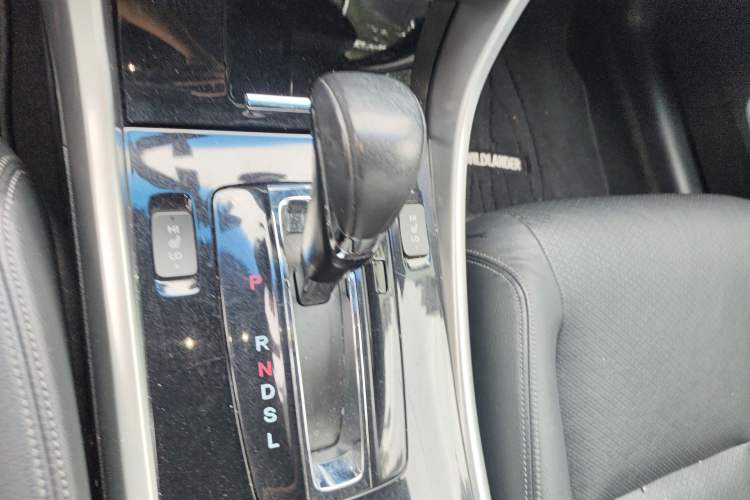 Used Honda Accord 2016 2.0L Luxury Edition
