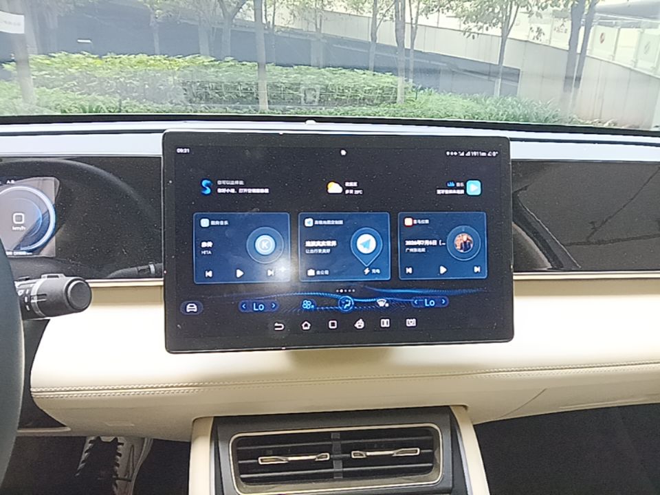BYD Qin L 2024 DM-i 80KM Beyond Model — снимка 15
