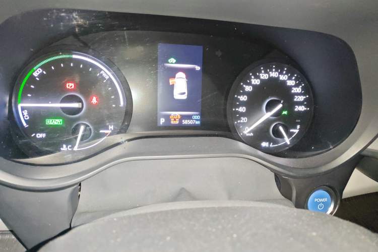 Used Toyota Granvia 2023 2.5L Hybrid Comfort Edition Odometer Close Up