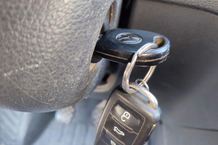 Used Volkswagen Santana 2018 1.5L Manual Fashion Edition Vehicle Key