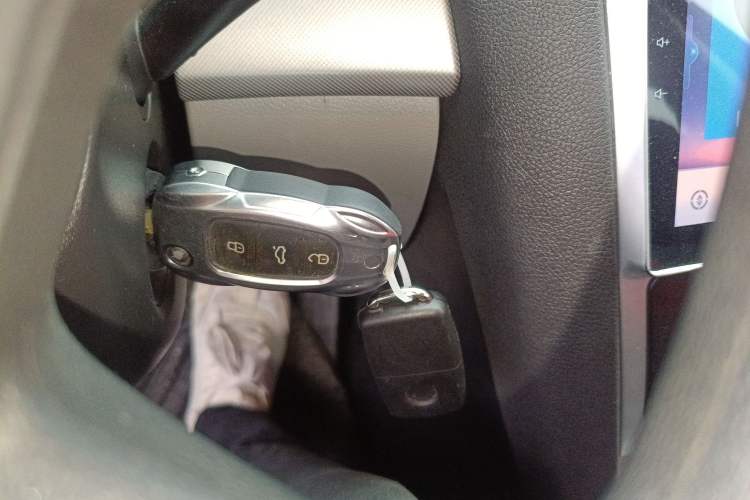 Used Skoda Octavia 2015 Classic Model 1.6L Manual Eado Version