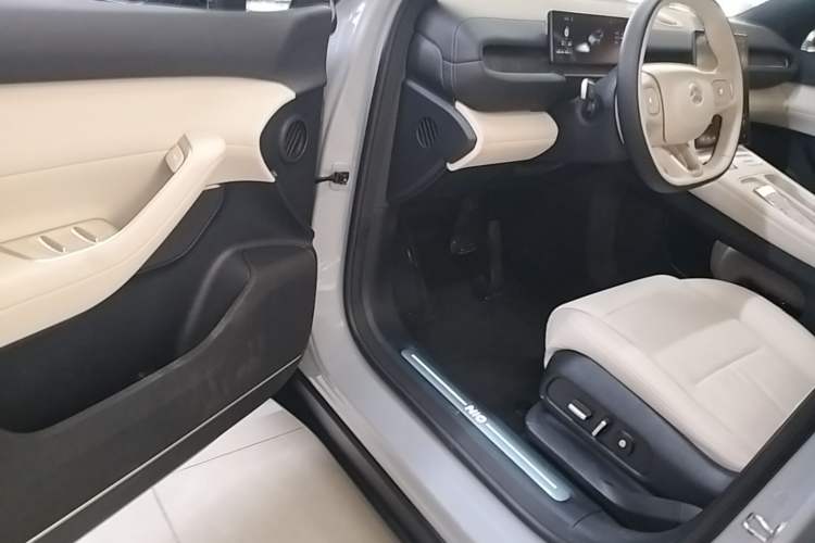 Used Nio ES6 2023 75 kWh
