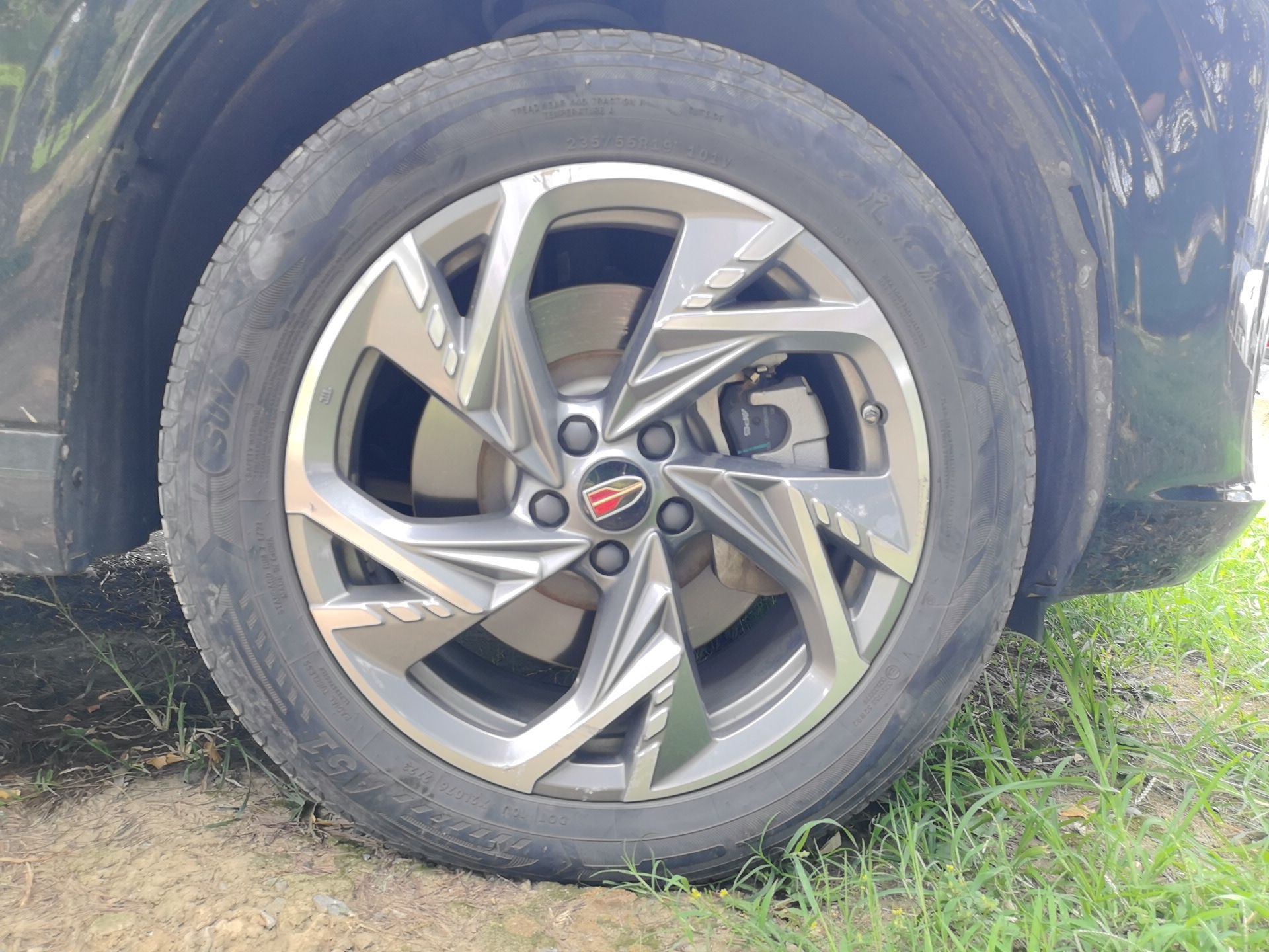 Hongqi HS3 2023 2.0T Two-Wheel Drive Available Version — снимка 8