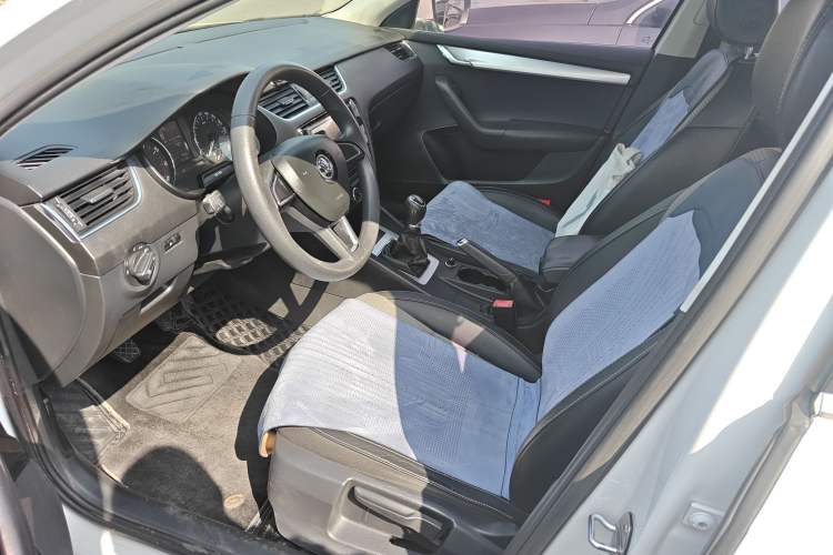 Used Skoda Octavia 2017 1.6L Manual Trend Edition