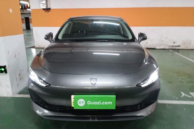 Used Roewe D7 2023 DMH 125km Superior Edition
