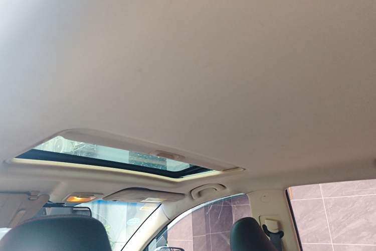 Used Baojun 560 2016 1.8L Manual Luxury Edition