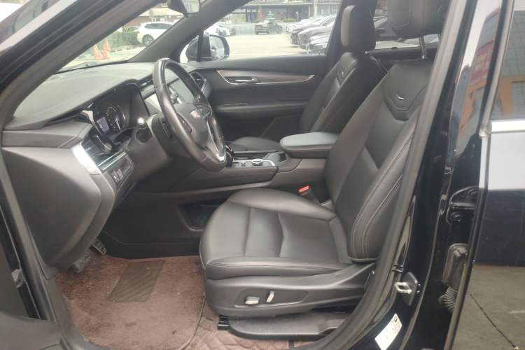 Used Cadillac XT6 2020 28T Six-Seater Fashion Edition Left Front Seat