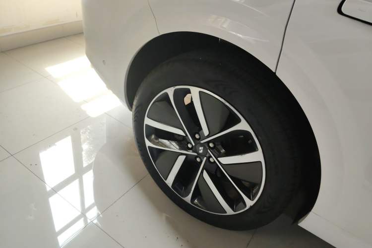 Used Li Auto L6 2024 Pro Model Right Rear Wheel Hub