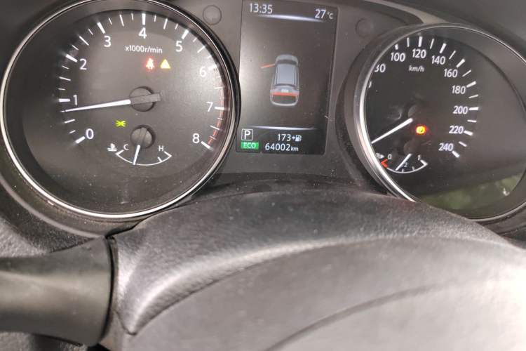 Used Nissan Qashqai 2021 2.0L CVT Smart Enjoyment Version Odometer Close Up