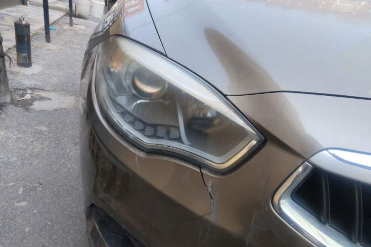 Used Brilliance H530 2017 1.6L Automatic Comfort Model Right Front Headlight