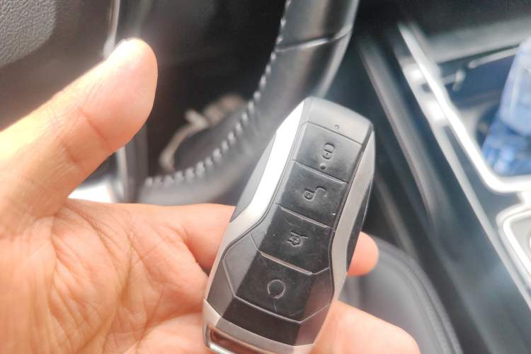 Used BYD Qin Pro New Energy 2019 EV Super Edition High-Power Smart Connect Luxurious Model
