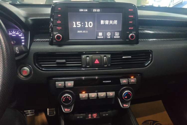 Used Kia KX7 2017 2.0T Automatic Two-Wheel Drive GLS 7-Seater
