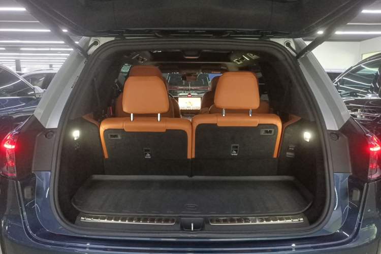 Used Hima AITO M9 2024 Range-Extended Ultra Version 42 kWh 6-Seater Model Trunk