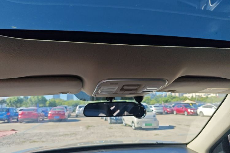 Used Geely Auto Emgrand X7 Sport 2016 2.0L Manual Smart Connect Version