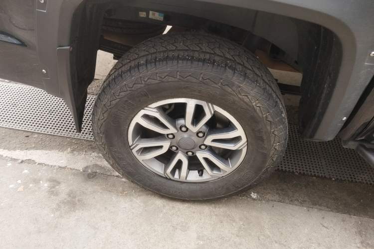 Used JMC DaDao 2024 Mountain Edition 2.3T Diesel Automatic 4x4 Standard Wheelbase Comfort Version
