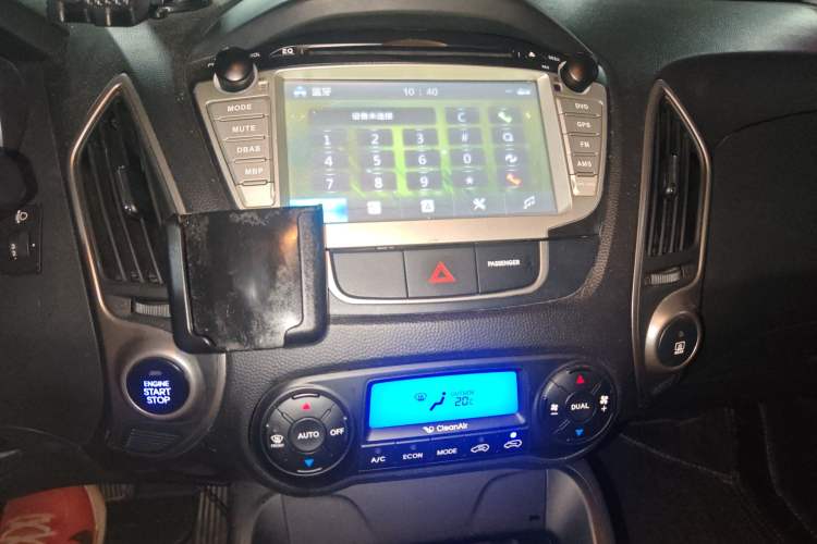 Used Hyundai ix35 2015 2.0L Automatic 2WD Smart Version China V Standard
