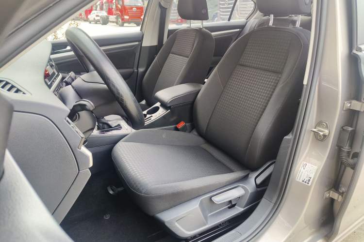 Used Volkswagen Bora 2019 Revised Version 1.5L Automatic Fashionable Style China VI