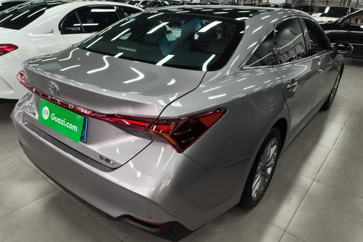 Used Toyota Avalon 2024 Dual-Motor 2.0L Luxury Edition
