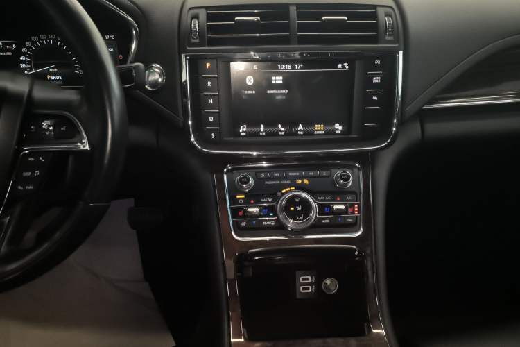 Used Lincoln Continental 2017 2.0T Two-Wheel-Drive Luxury Edition
