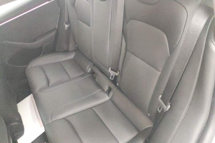 Used Tesla Model 3 2024 High-Performance All-Wheel-Drive Version
