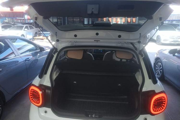 Used JAC Yiwei 3 2023 405km Lite