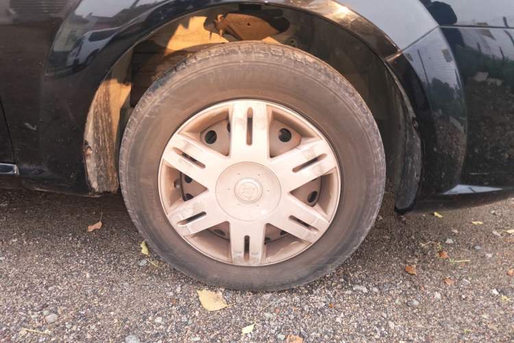 Used Buick Excelle 2013 1.5L Manual Classic Model Right Front Wheel Hub