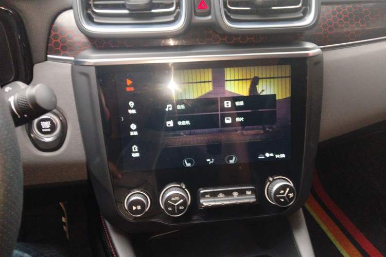 Used Lynk & Co 03 2019 1.5TD DCT Sport Edition China VI Standard Audio And AC Panel