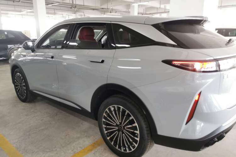 Used EXEED Stellar 2023 400T Two-Wheel Drive Comfort Flyfish Edition